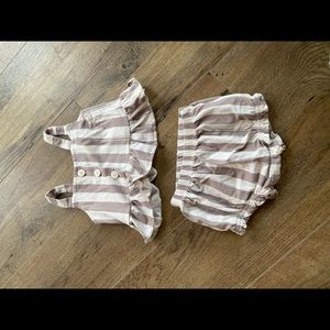 Baby gap girl two piece